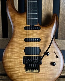 Music Man Limited Edition 30th Anniversary Steve Lukather Luke 4 Steamroller Walnut Burst